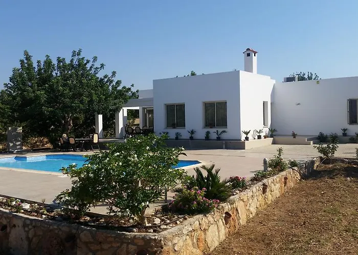 Eliofos Luxury Villa