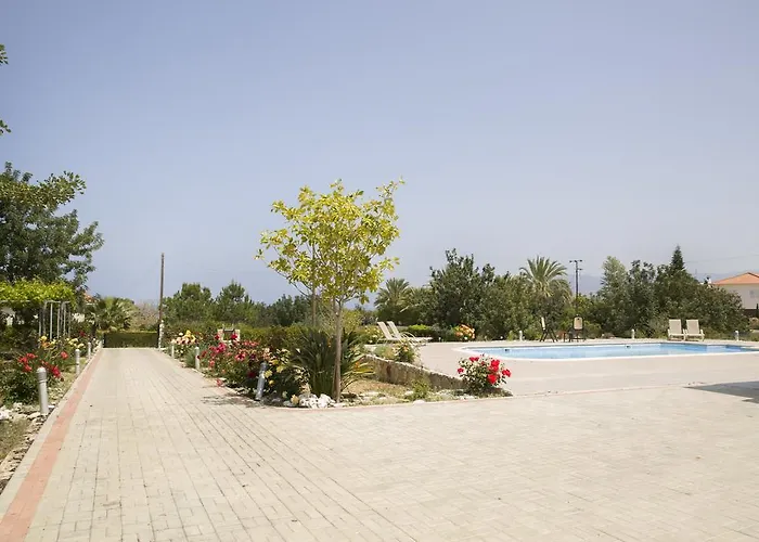 Eliofos Luxury Villa