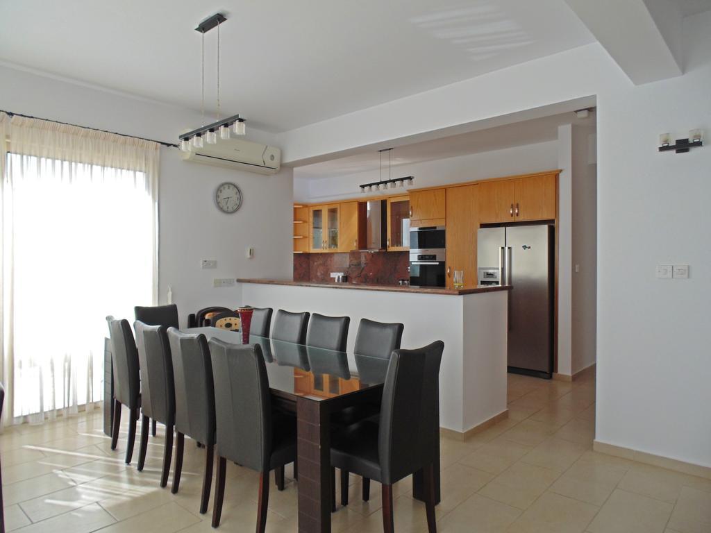 Villa Eliofos Luxury Polis