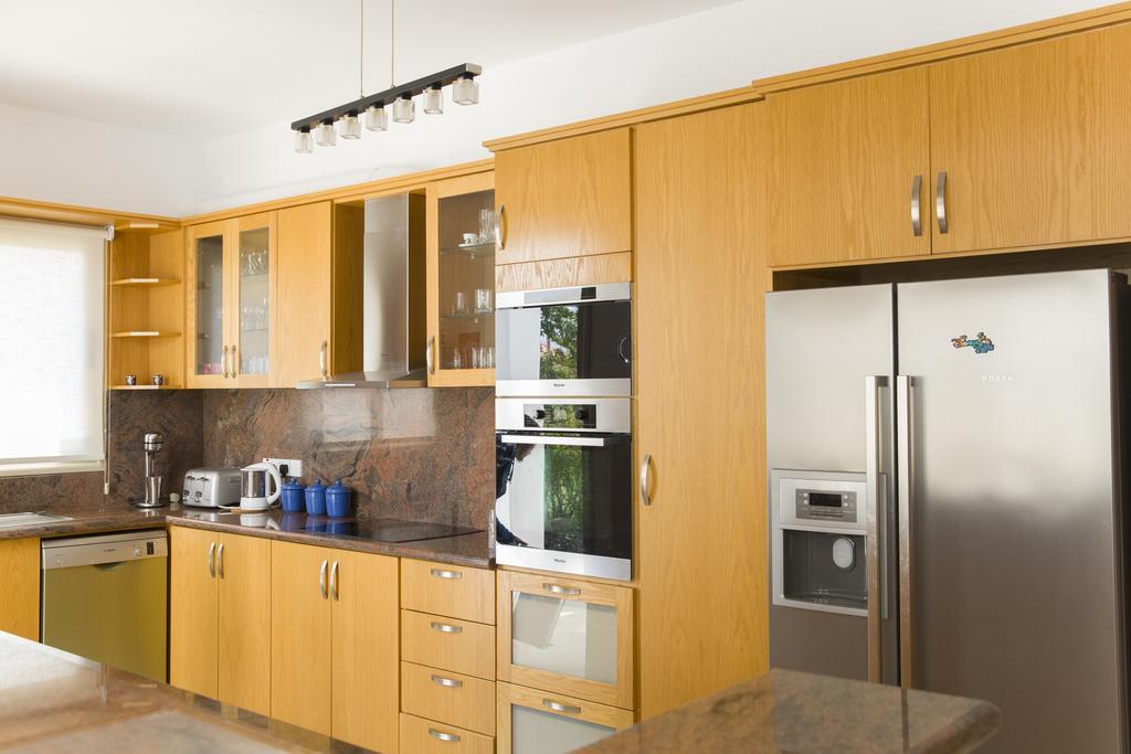 Eliofos Luxury Villa