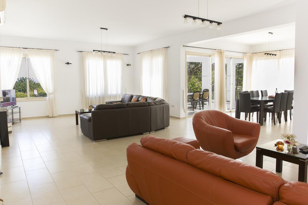 Villa Eliofos Luxury *