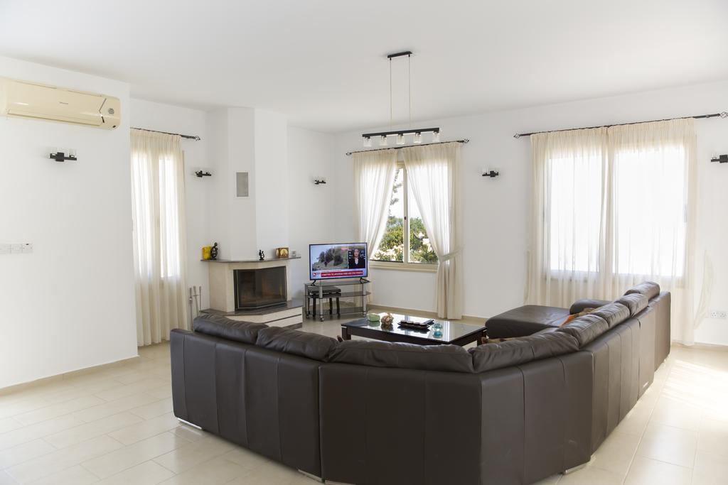 Villa Eliofos Luxury *