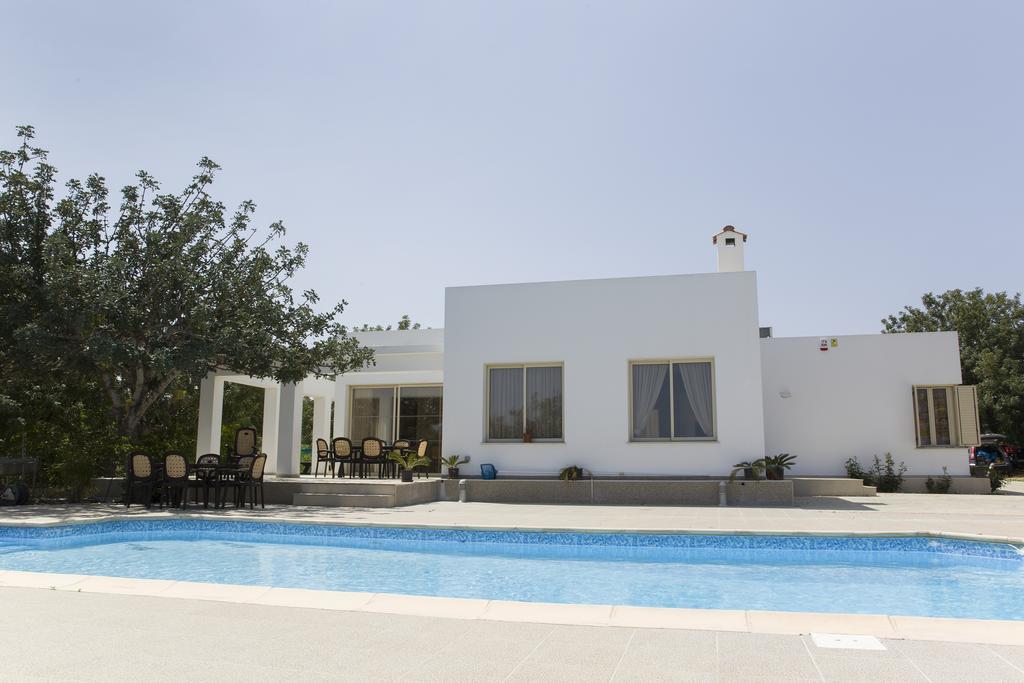 Eliofos Luxury *